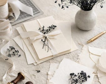 Black Dried Flowers Stems | Painted Dried Florals for Crafts, Resin, Card Making, Invitations