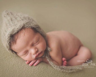 Newborn Cable Knit Pixie Bonnet Pattern – Easy Baby Hat Knitting PDF | DROPS Melody Yarn | Beginner Cable Bonnet Pattern