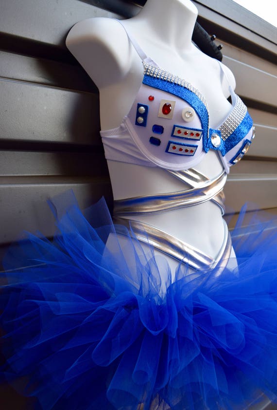 My sister asked for an R2D2 Bra for Christmas, so here it is