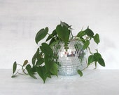 Disco Ball Planter Silver Mirror Hanging Plant Pot Unique Planter Morror Ball Chrome Decor Indoor Outdoor Globe Sphere Vase Silver Modern