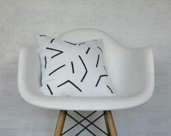 White Linen Pillow Cover with Black Line Print / Block Printed Geometric Decorative Throw Cushion Bedding Accent Pillow Neutral Euro Lumbar