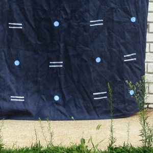 Navy Blue Linen Throw / White Light Blue Block Printed Linen Beach Blacket Table Cloth Curtain Flax Bedding Cover Wall Hanging Geometric image 3