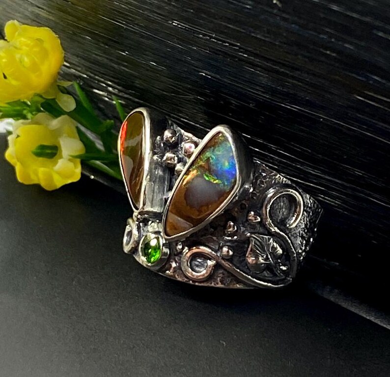 Australian Opal Ammolite Ring: Sterling Silver Artisan Ring, Size 7 1/2 - 7 3/4 Bild 4