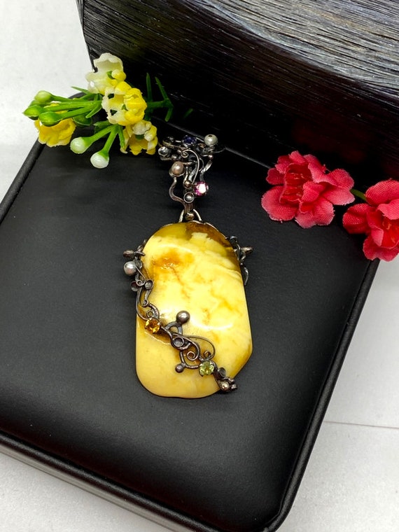 Vintage Baltic Amber gemstone pendant - Artisan H… - image 1