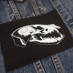 Okkulter Wolfsschädel Aufnäher - Gothic Patch, Hexe Aufnäher, Wicca Siebdruck Patch, Punk Aufnäher für Jacken, Jeans, Kleidung, Punk-Rock