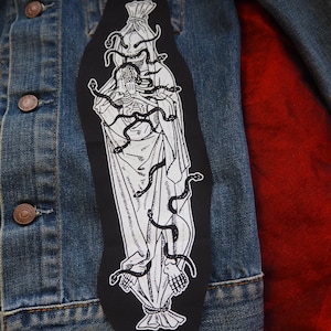 Memento Mori patch: Screen printed cotton sew on patch for jacket, tomb brass, jeans | Goth Punk horror skeleton patches by ToothXNail