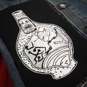 Hexe Flaschen Aufnäher - Folk Horror, Gothic Witchy, Punk Patch, Zauber, Hexerei, böses Okkultes, Gothic Patch für Jacken, Spuk