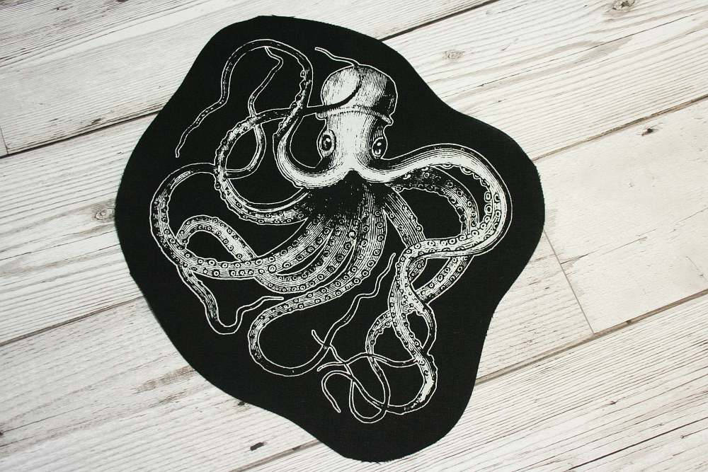 Linen patch with octopus print - black/red - Racaire's Workshop