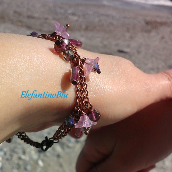 Purple bracelet with double copper chain, glass beads and crystals, resin flowers, handmade and unique, nickel free