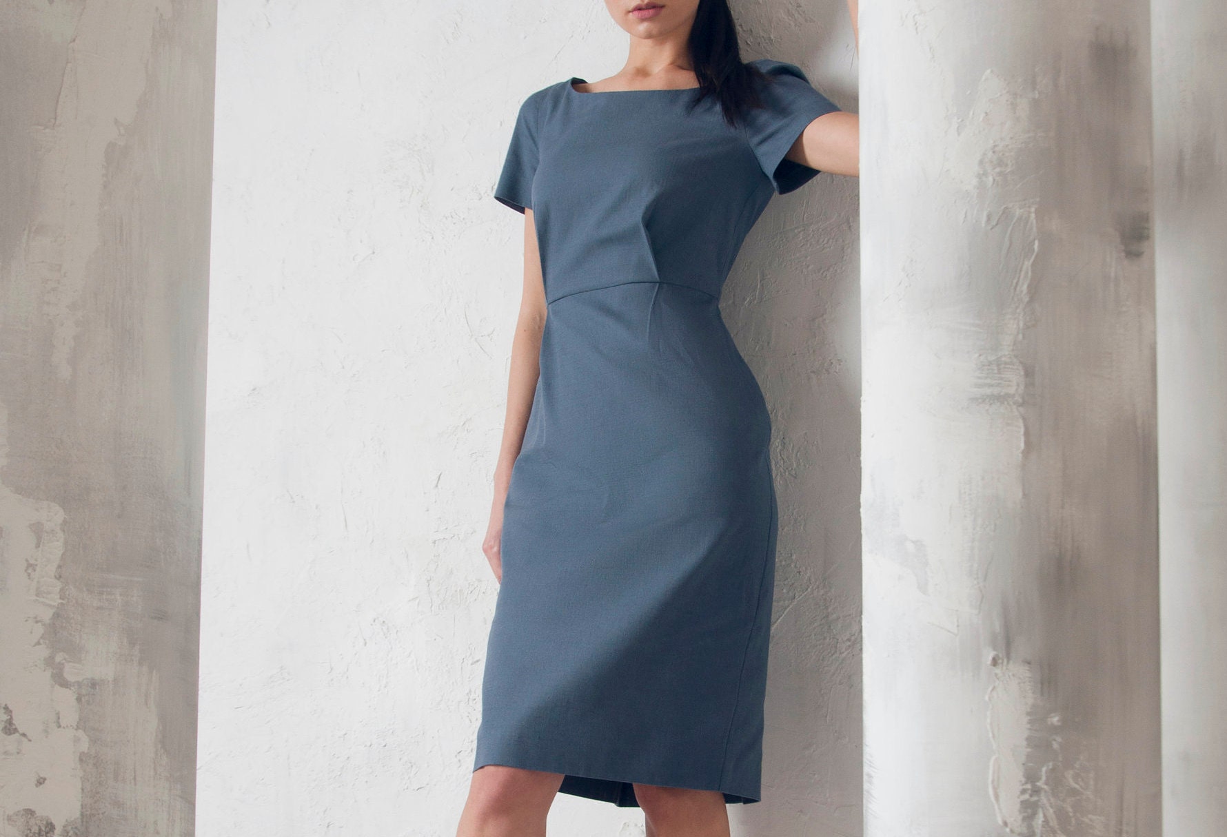 Gray Linen Sheath Dress, Summer Discreet Dress, Kate Middleton Dress, Fitted Midi Dress, Midi Dress Formal, Elegant Cocktail Dress