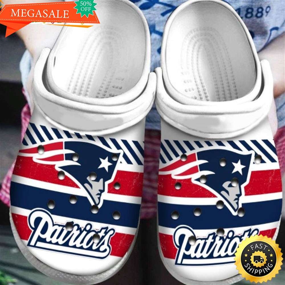 Patriots crocs deals