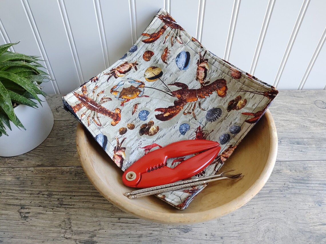 Lobster Napkins 8 Seafood Napkins Appetizer Napkins Lunch Etsy