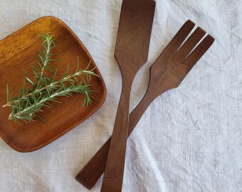 Utensilios para ensalada de madera de mediados de siglo