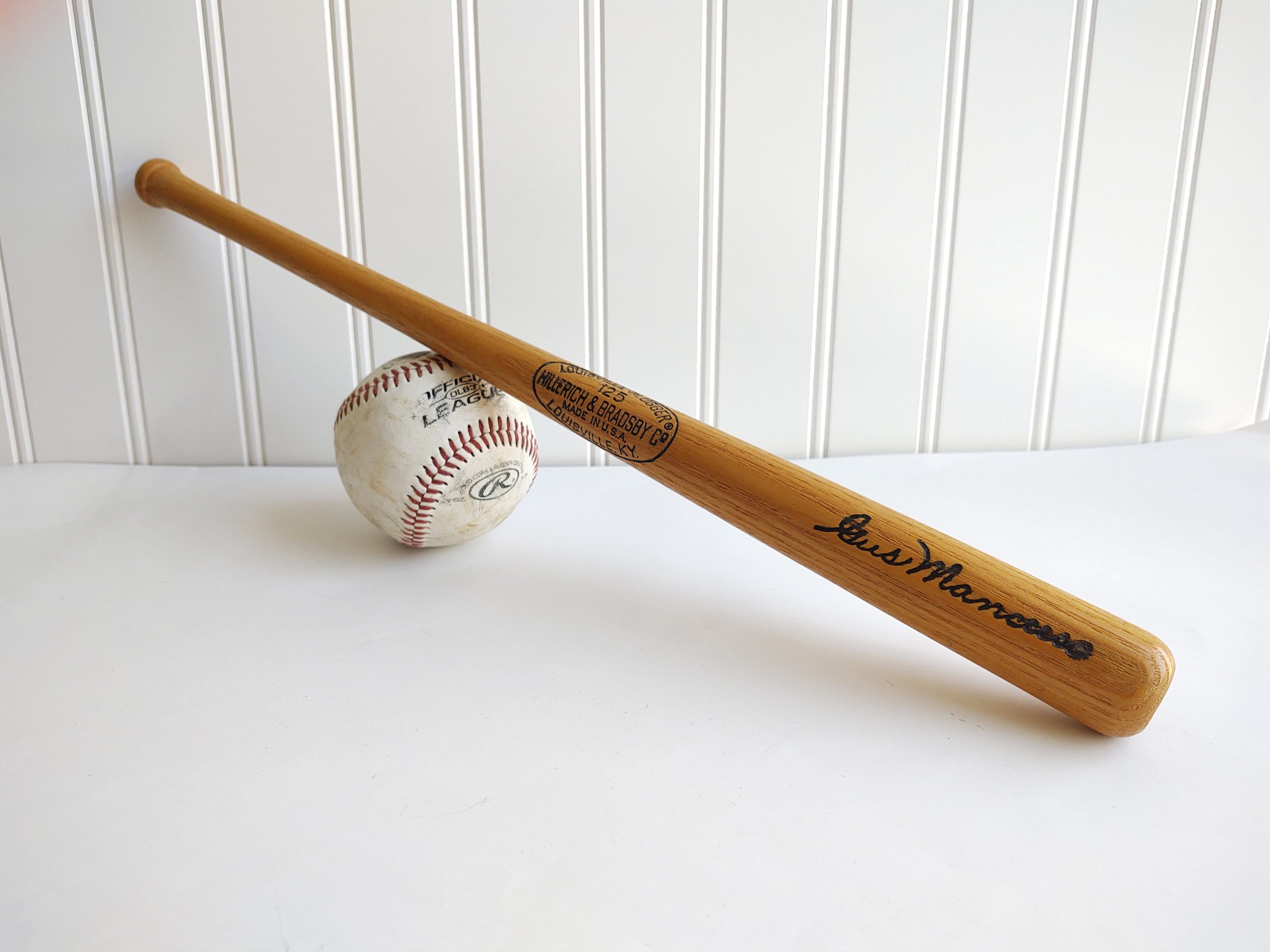 LOUISVILLE SLUGGER Gus Mancuso Souvenir Baseball Bat Miniature Souvenir MLB  Bat