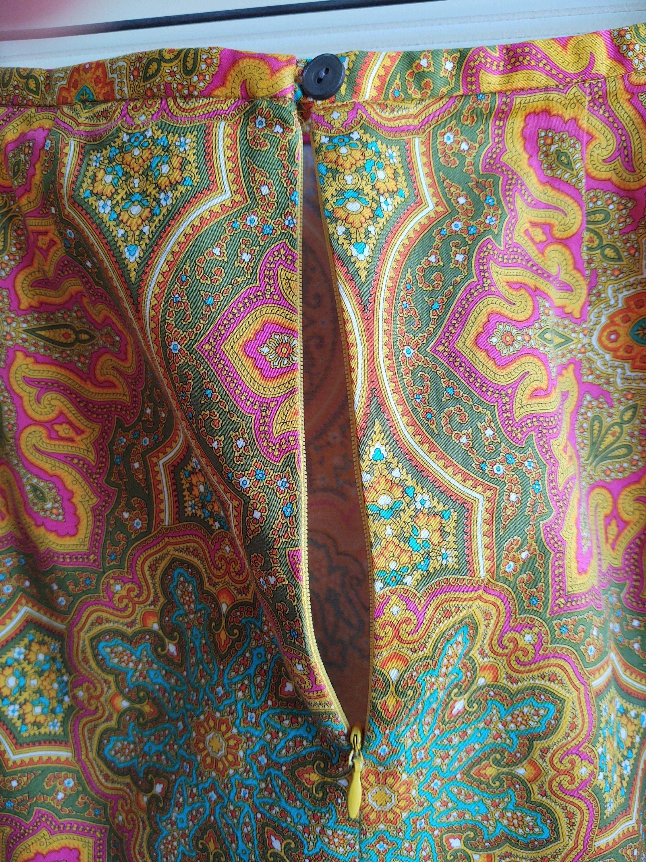 TRINA TURK SKIRT Size 6 Trina Turk Mandala Print Skirt | Etsy