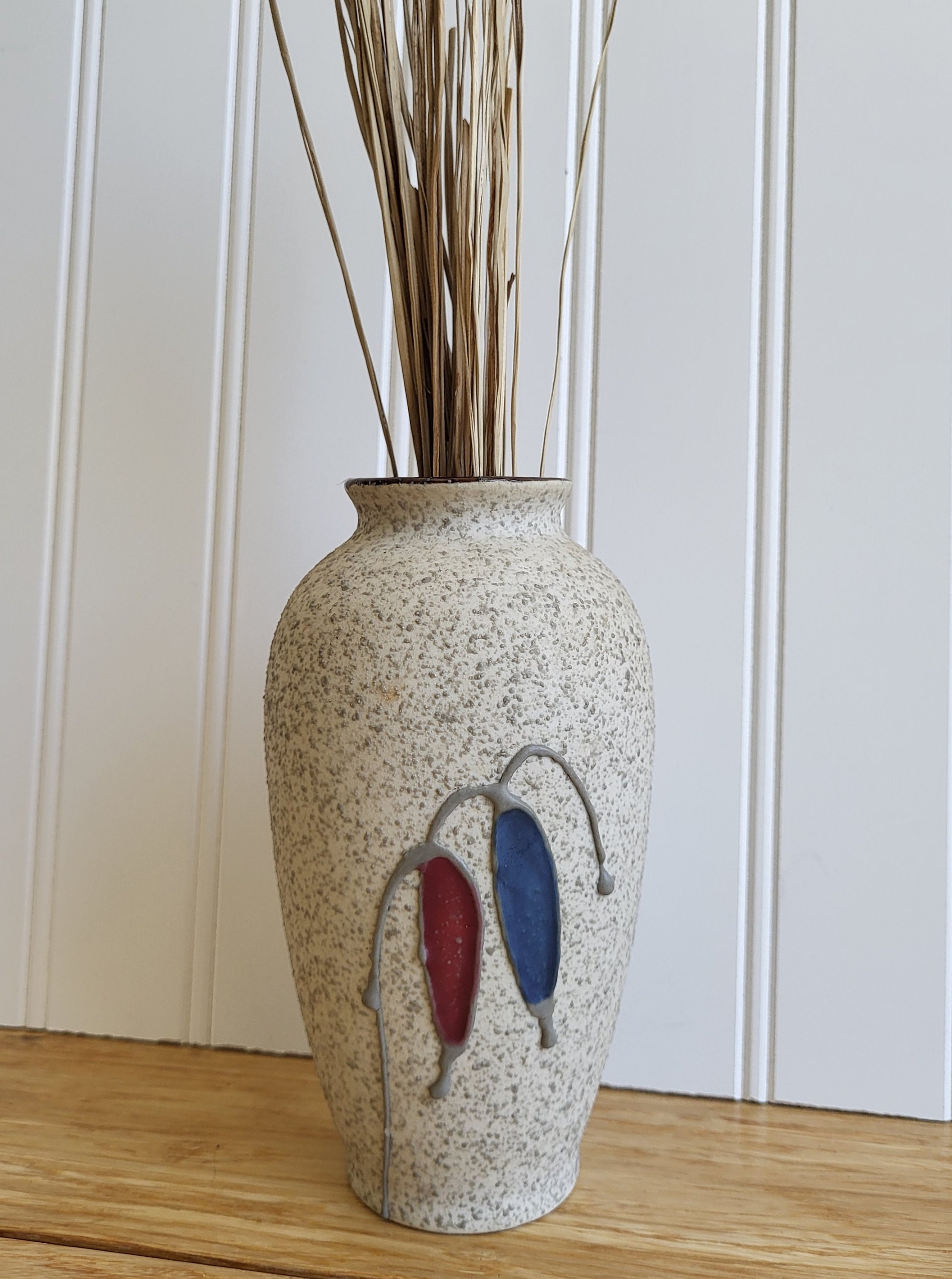 希少 Mid-century modern flower vase Vintage Mid Century Modern Pottery Vase: Handpainted Floral Taiwan