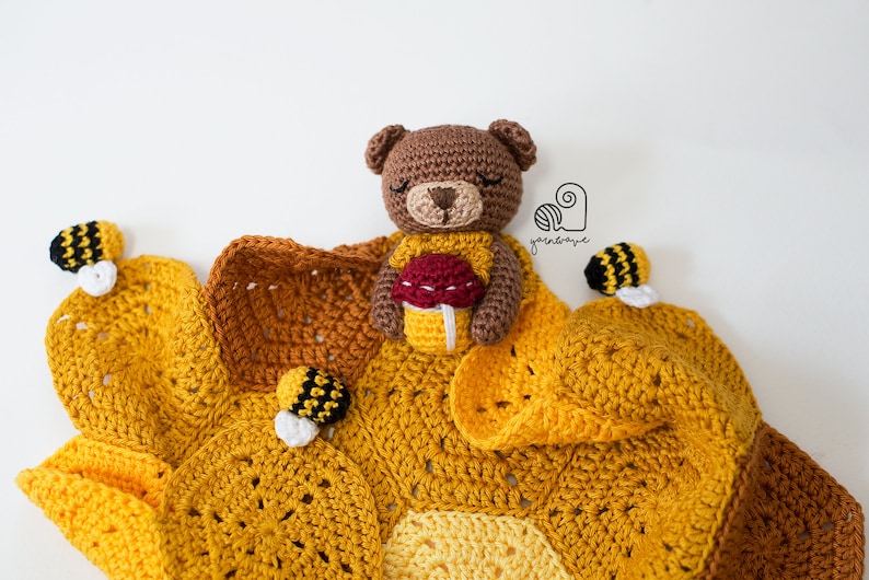 CROCHET PATTERN Ted the Bear crochet amigurumi teddy bear lovey security comfort blanket / Handmade baby shower newborn gift image 4