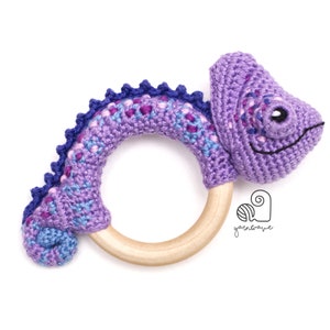 CROCHET PATTERN Carl the Chameleon crochet amigurumi rattle teether ring / Handmade baby shower newborn gift image 2