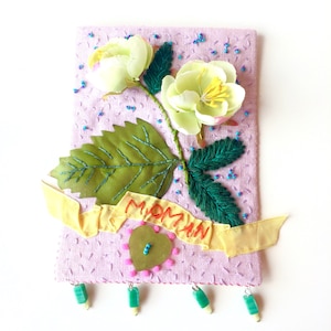 Carte postale fleurs - carte textile brodée - carte fête des mères