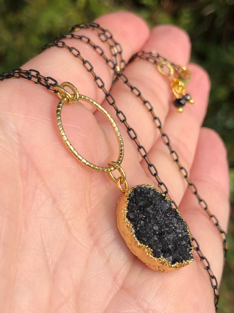 Austrian Crystals 26 Black /& Gold Diamond Cut Chain Necklace Gunmetal Spheres Minimalist. 18k Gold Electroplated Black Druzy Agate