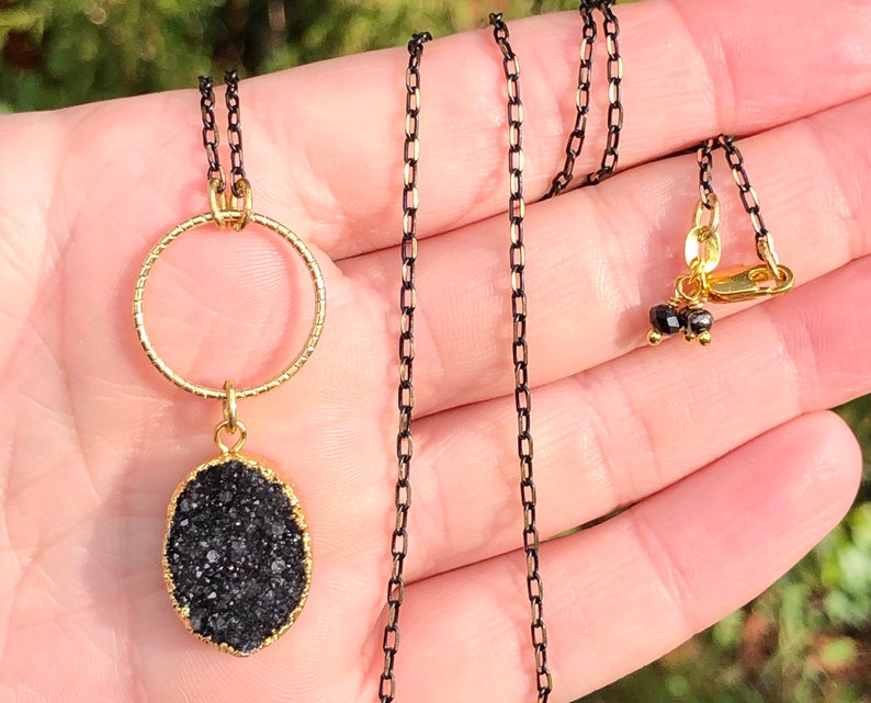 Austrian Crystals 26 Black /& Gold Diamond Cut Chain Necklace Gunmetal Spheres Minimalist. 18k Gold Electroplated Black Druzy Agate