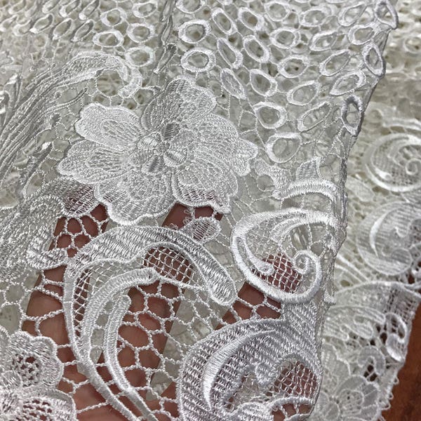 Off White Guipure lace fabric embroidery macrame formal evening prom red carpet bridal floral border scallop edging wide border