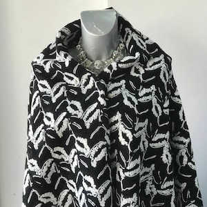 white on black fancy wool embroidery velour flock cape coat jacket skirt