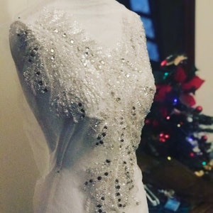 Off white ivory bridal lace fabric, embroidered motif patch appliques for weddong dress, embroidery for bridal bustier
