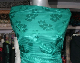 Szmaragdowo zielona kwiatowa tkanina żakardowa Brokatowa grosgrain Otoman wieczorowy formalny garnitur peplum koktajlowa sukienka o kroju sukienki typu shift