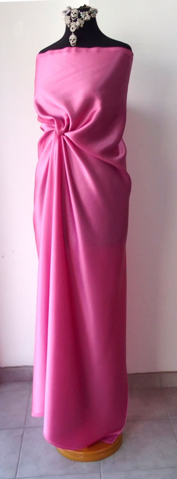 Bright pink satin fabric 100% silk — Tissus en Ligne