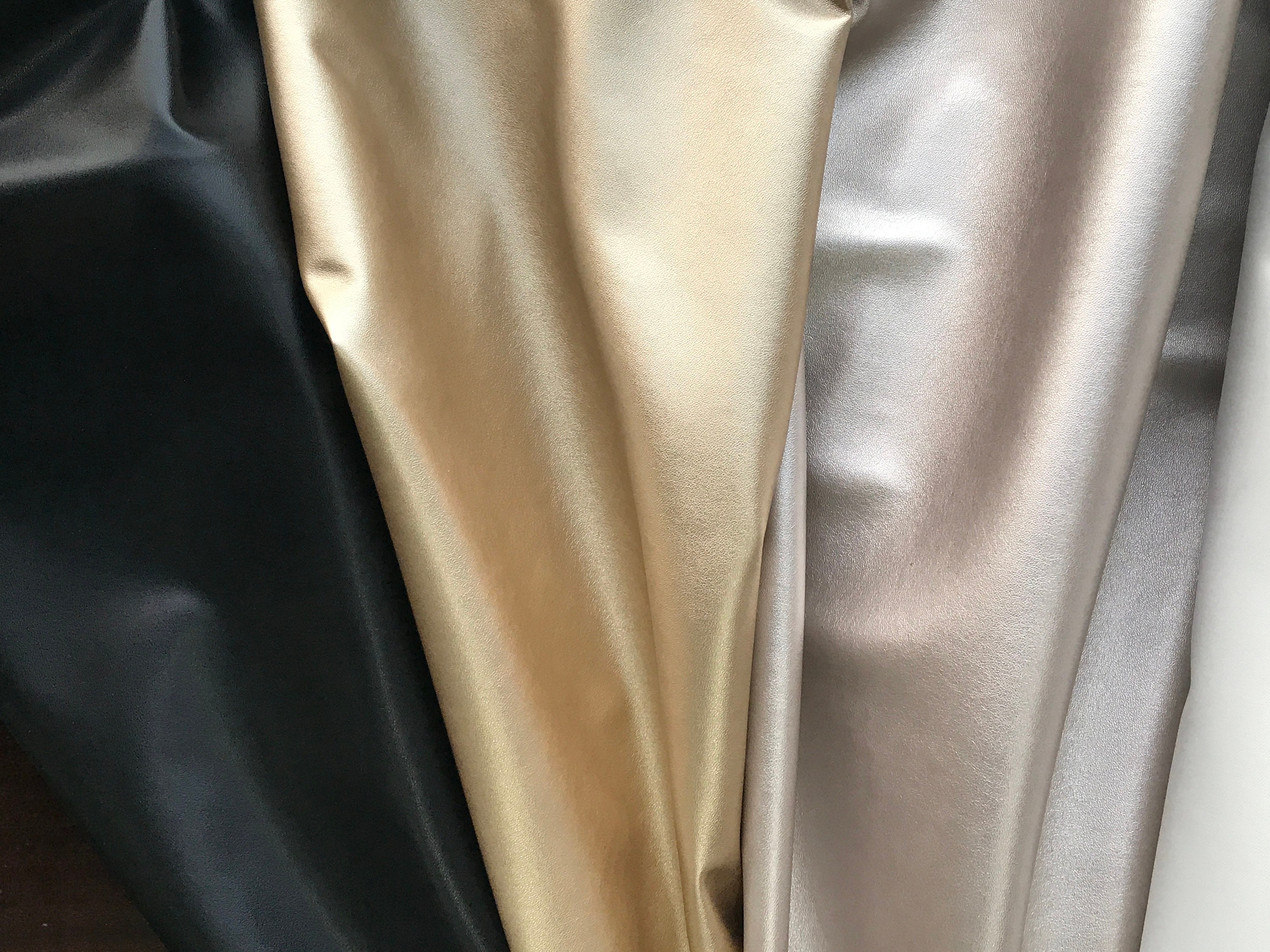 how to stretch faux leather jacket