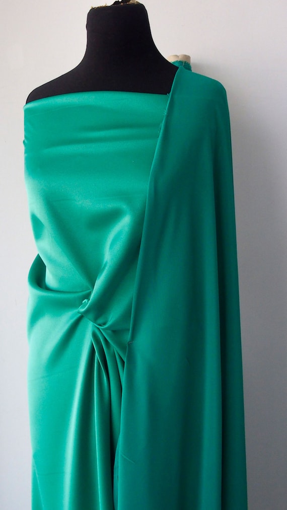 Emerald Green Crepe Satin Fabric 2 Ways Stretch Polyester Spandex 150cm 60  Inches 