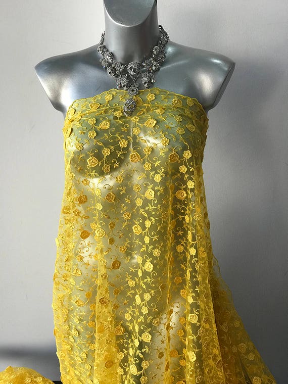 yellow lace fabric 3D flowers scallop edge, floral lace 135cm wide