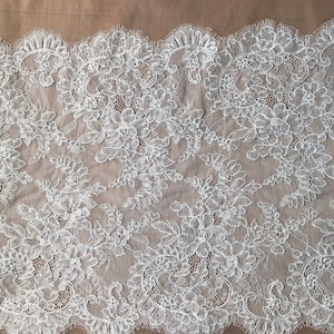 off white ivory bridal lace corded border lace scallop edge both sides with eyelashes veiling 40cm wide