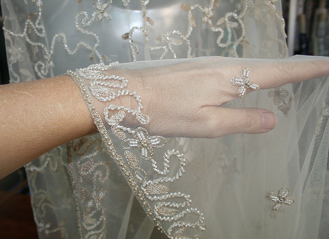 Nude Beaded Lace Britte