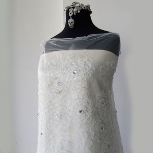 Weißer Brautspitze Stoff Tuschespitze Stoff Stickerei floral 3d Blumen Pailletten Pailletten Steine Hochzeitskleid 130cm 51"