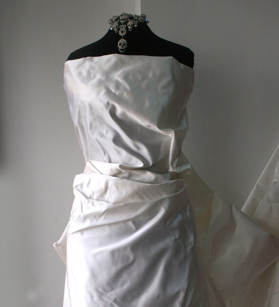 Duchesse di seta pura bianco tessuto di raso da sposa abito | Etsy Italia