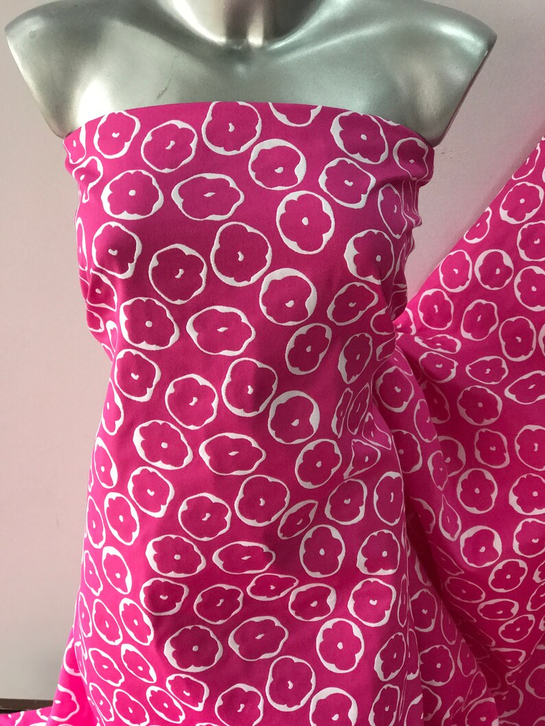 cotton jacquard fabric floral print pink fuchsia and white thick stiff shift dress formal summer suiting bridal 140cm made in Italy