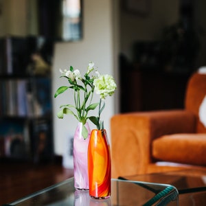 Glass Blown Top Dog Tie-Dyed Pencil Vase image 9