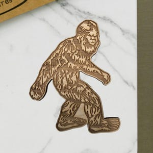 Bigfoot magnet, bigfoot christmas, bigfoot home decor, bigfoot refrigerator, bigfoot gift, guy gift, coworker gift, unique gift, yeti magnet