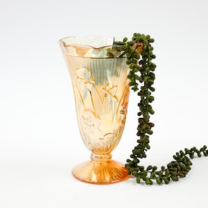 1930&#39;s Jeannette Iris Herringbone Marigold Carnival Glass Vase
