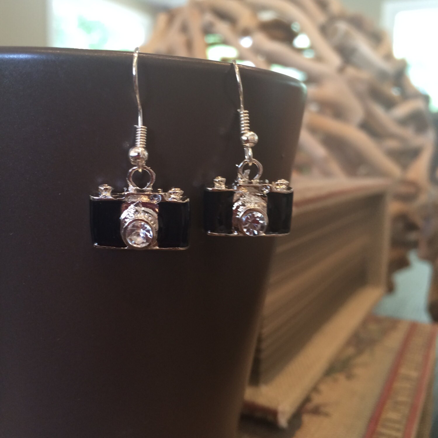 Share more than 82 hidden camera earrings 3tdesign.edu.vn