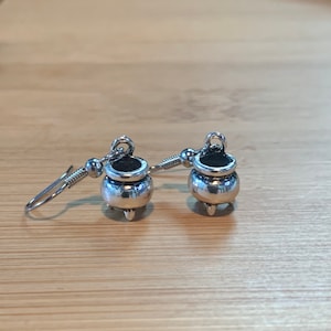 Cauldron Earrings, Witch Cauldron Earrings, Witchy Earrings, Witch Earrings, Halloween Earrings, Spooky Earrings