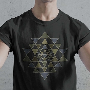 Sri Yantra Shirt Sacred Geometry Shirt Mens, Sacred Geometry T-Shirt, Meditation Clothing, Sri Yantra Mens T shirt, Yantra tee - SHRI YANTRA