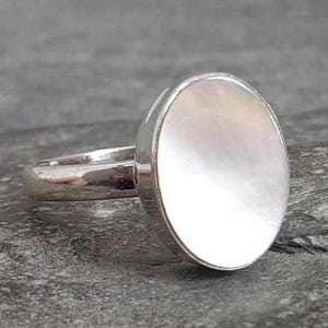 Mother of Pearl Shell 925 Sterling Silver Solitaire Ring Size L,P,R US Size 5.5,7.5,8.5