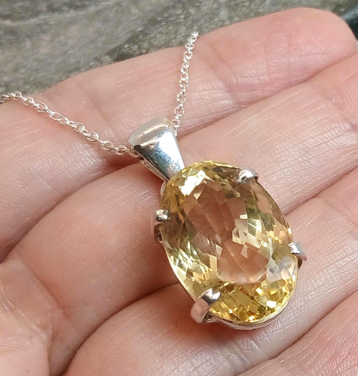 Large Cut Citrine 925 Sterling Silver Oval Pendant Chain Necklace