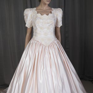 Wedding dress 80s - Vintage 1980s - Princess Diana Style - light pink bridal gown -