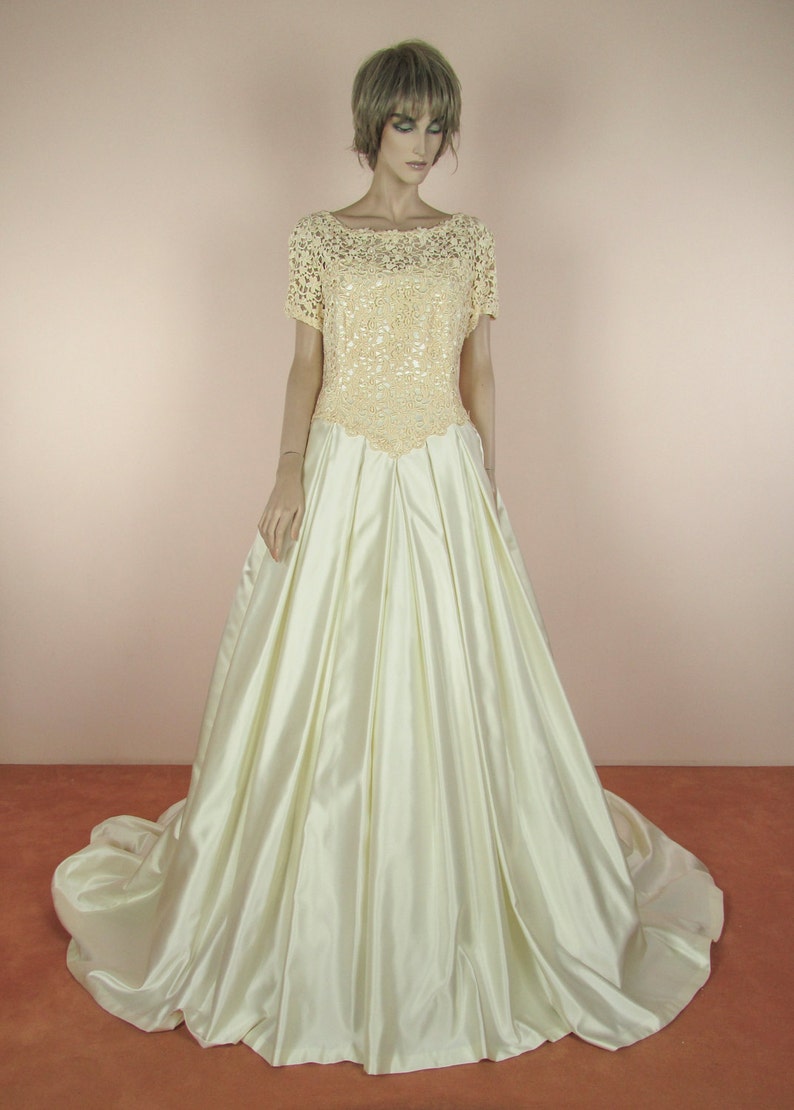 80�s Vintage Wedding Dress Cinderella style bridal gown Etsy