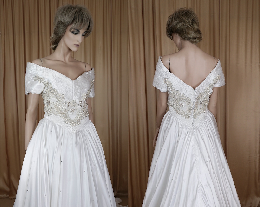 【値下げ中】ヴィンテージ　ウェディングドレス SR21923｜LaVenie Collection ウェディングドレス｜ウェディング