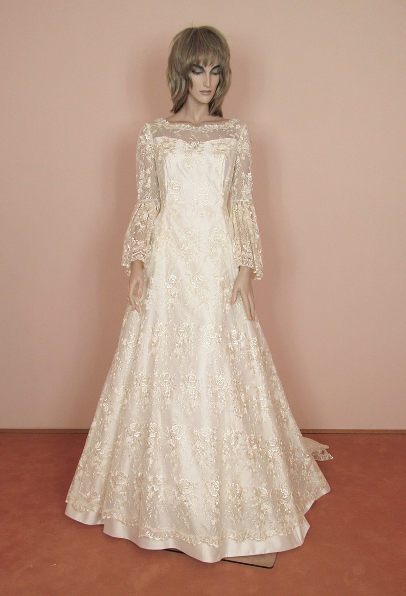 70�s Vintage Wedding Dress with Train Lace wedding Etsy